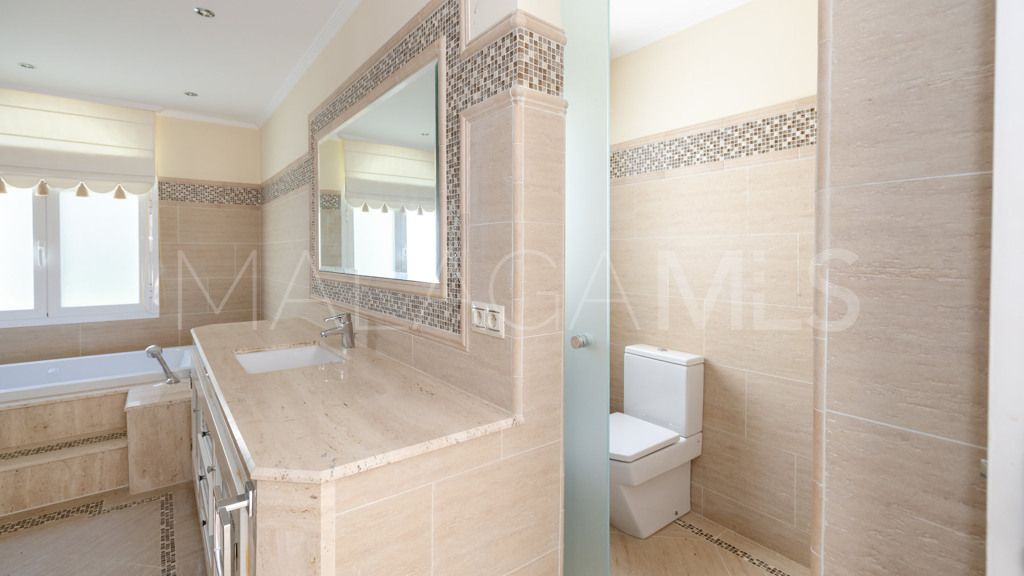 Chalet for sale in El Paraiso