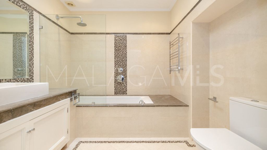 Chalet for sale in El Paraiso