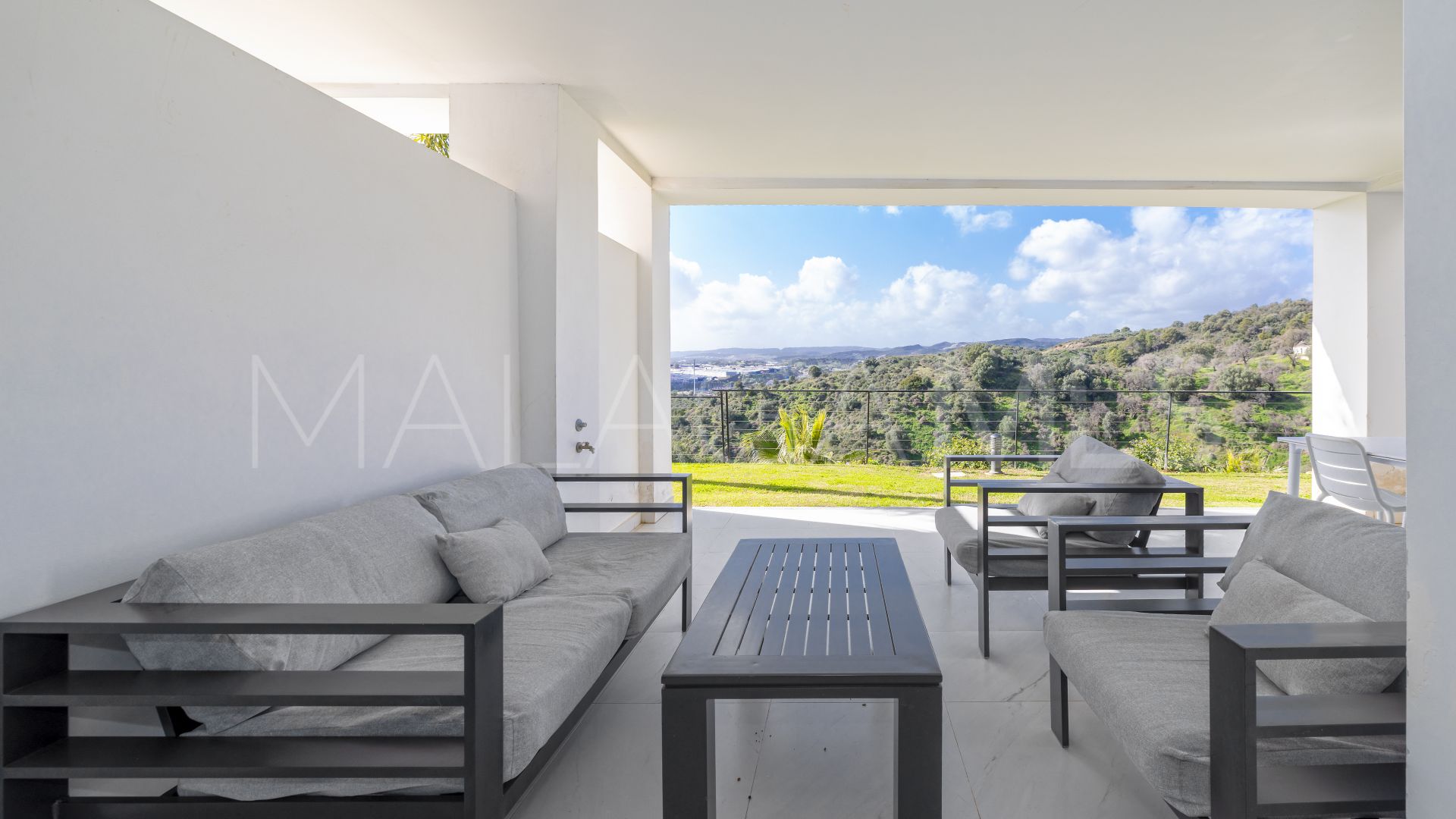 Estepona apartment for sale