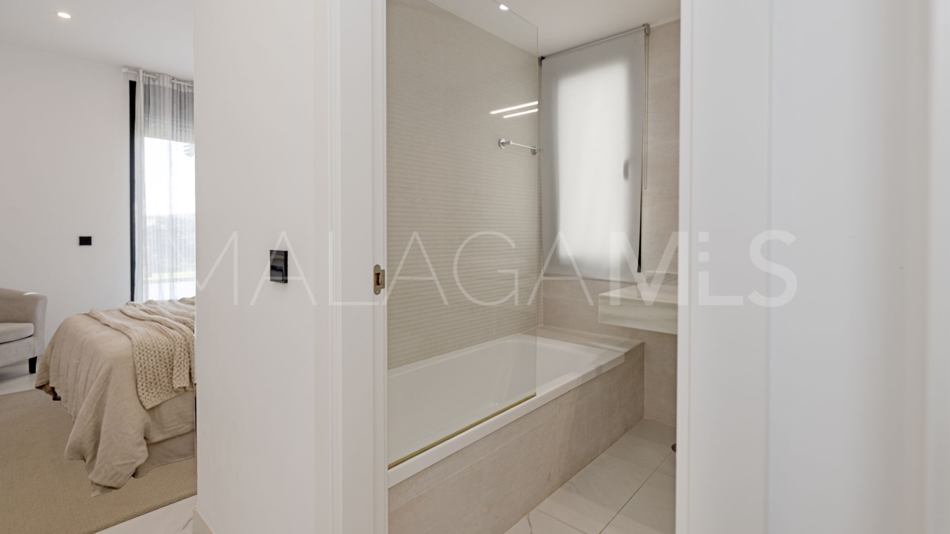 Estepona apartment for sale