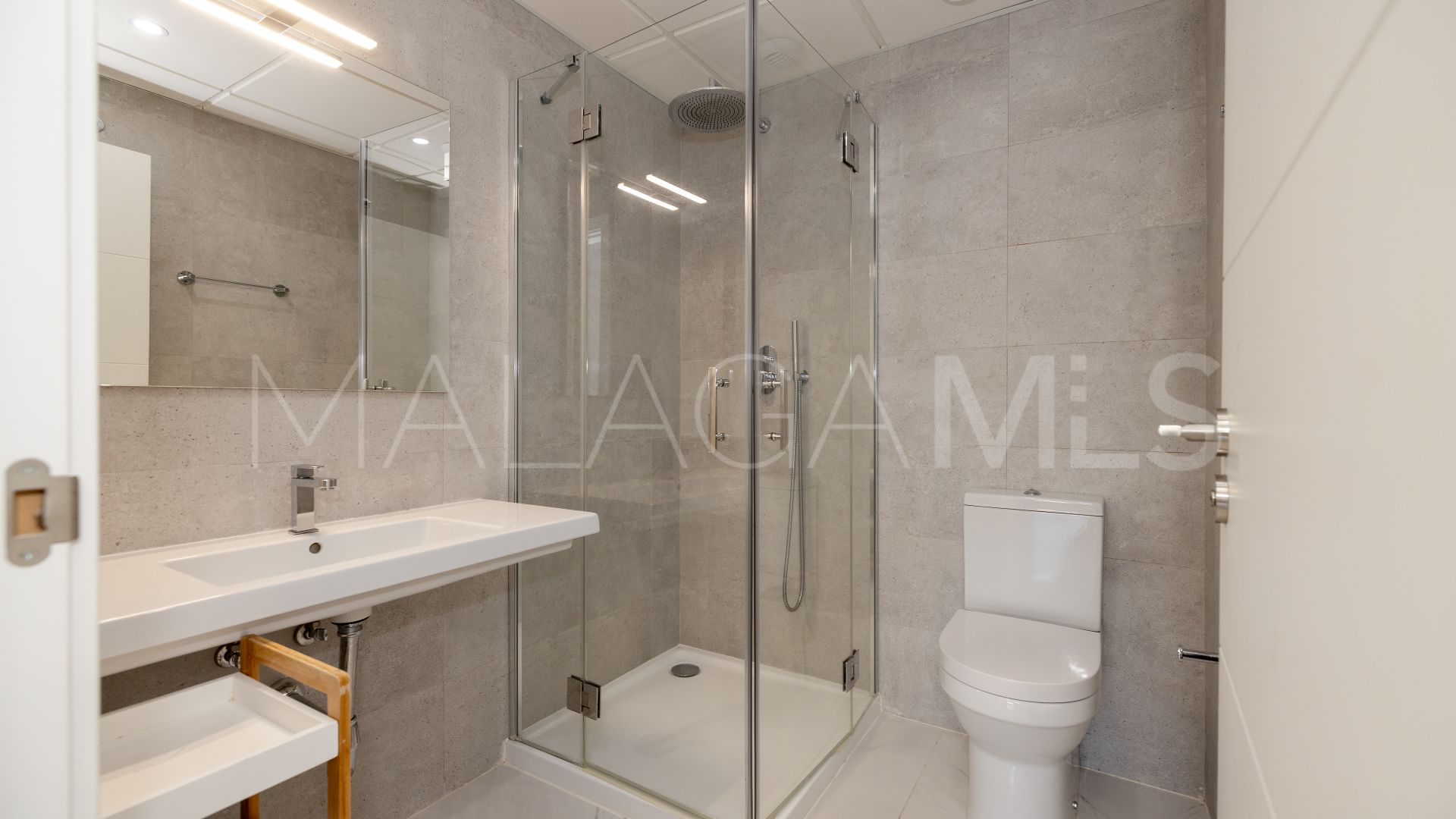 Estepona apartment for sale