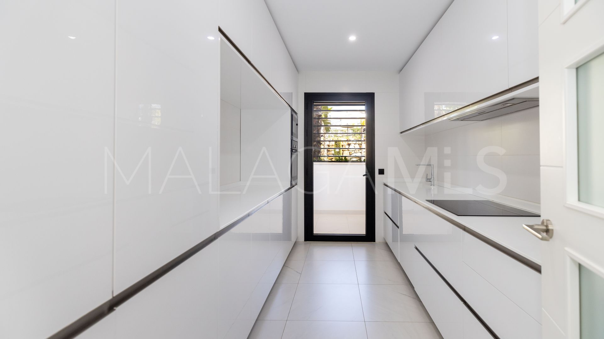 Estepona apartment for sale