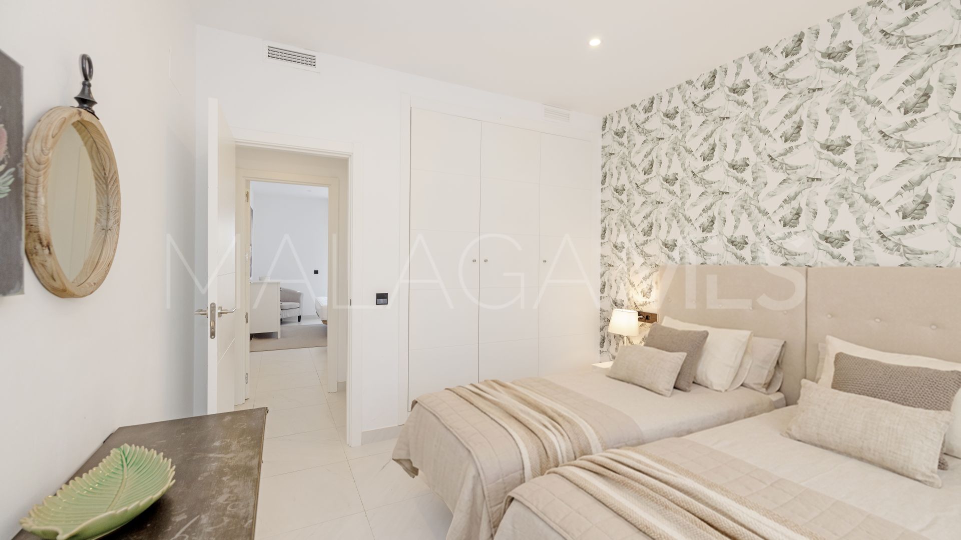 Estepona apartment for sale