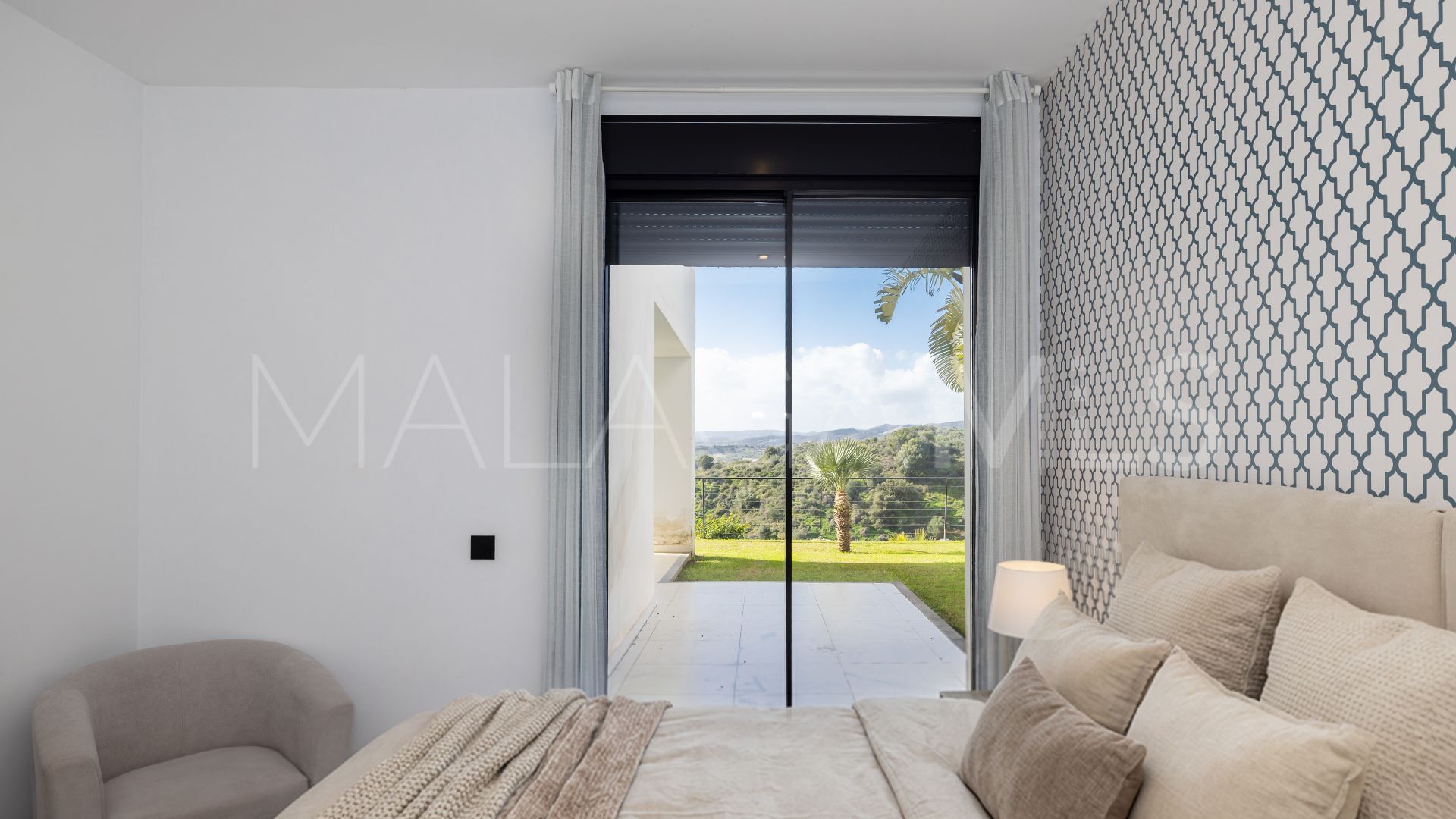 Estepona apartment for sale