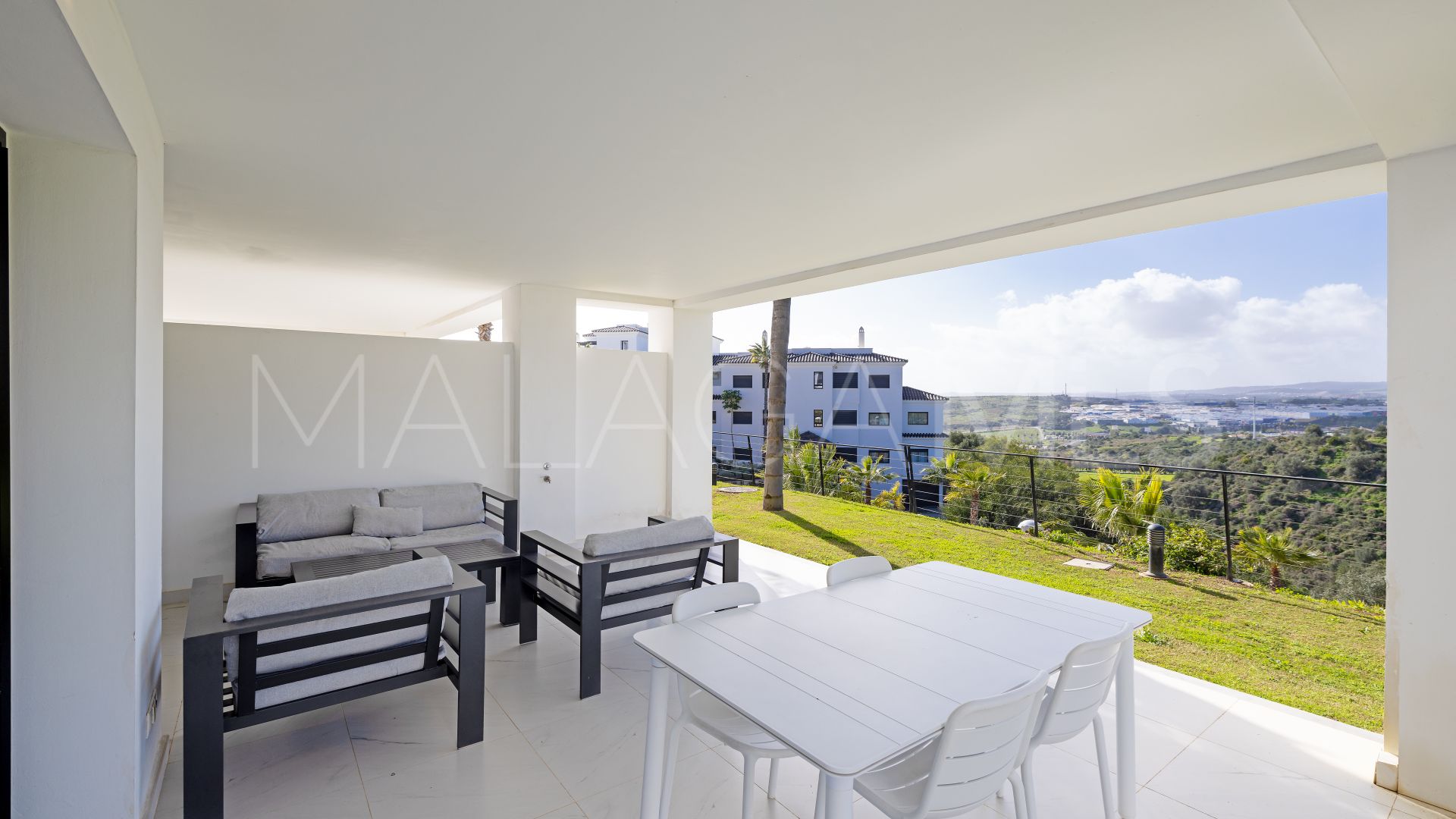 Estepona apartment for sale