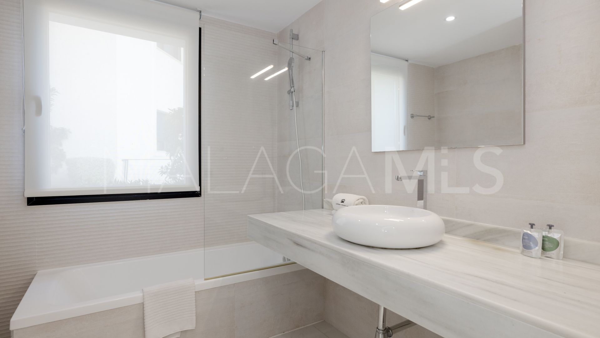 Lägenhet for sale in Estepona