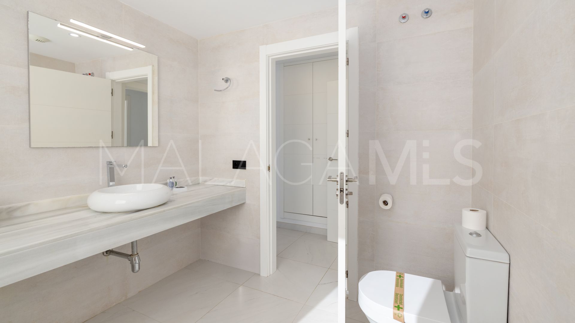 Lägenhet for sale in Estepona