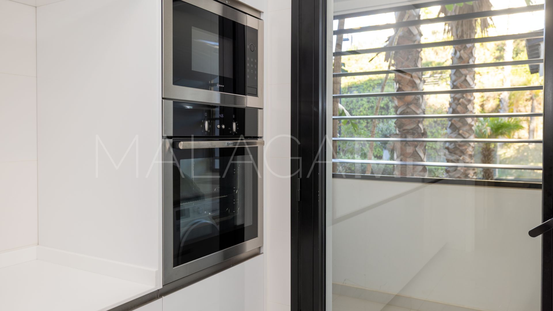 For sale apartment in Estepona Town