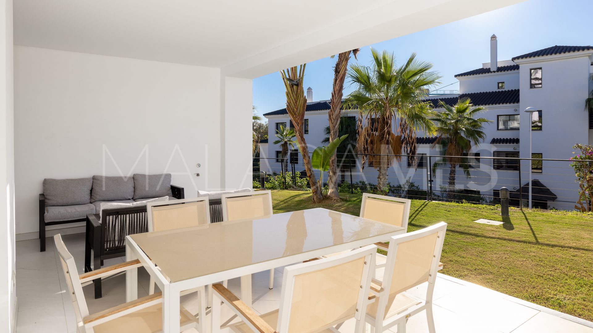 For sale apartment in Estepona Town