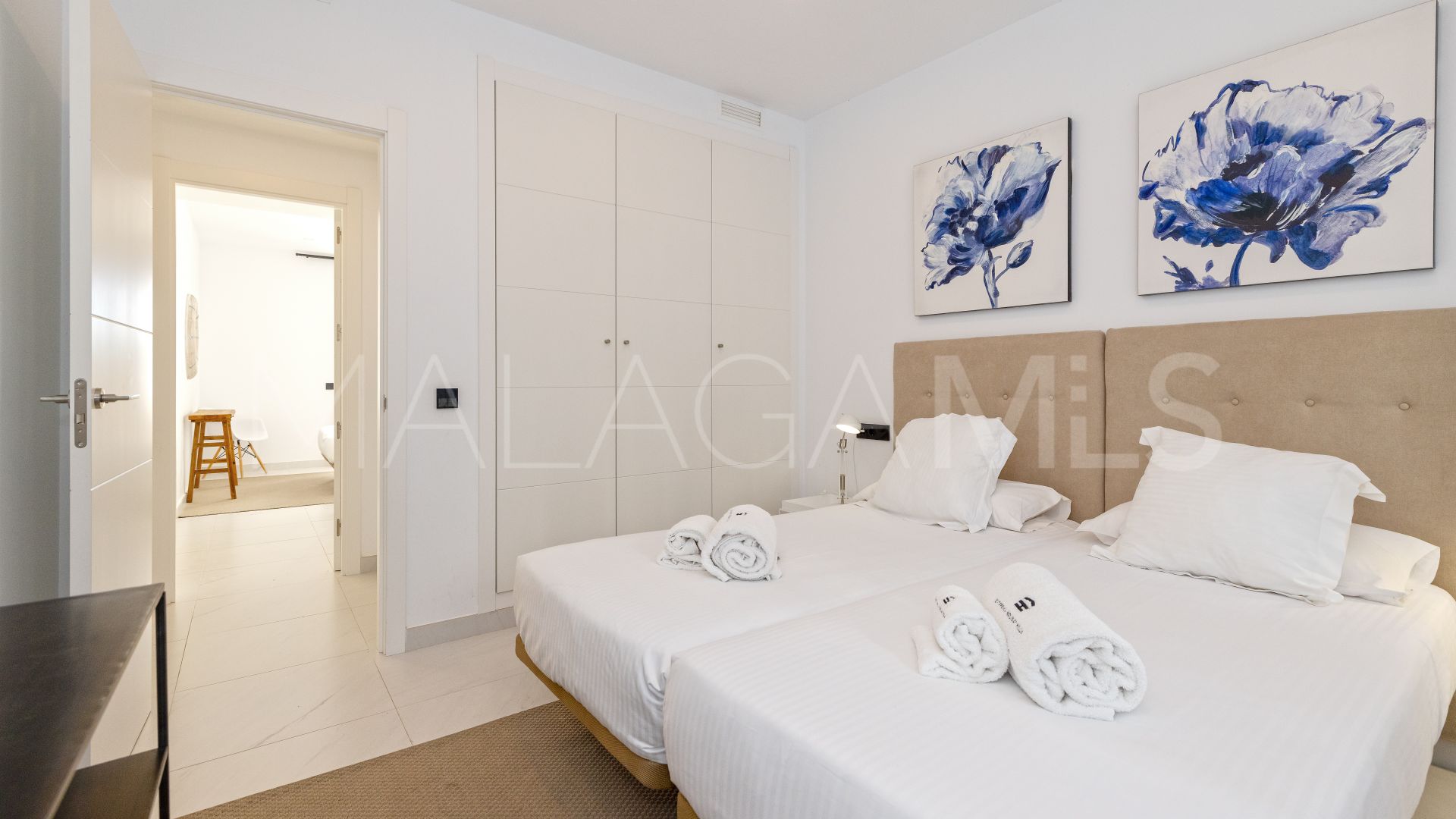 For sale apartment in Estepona Town