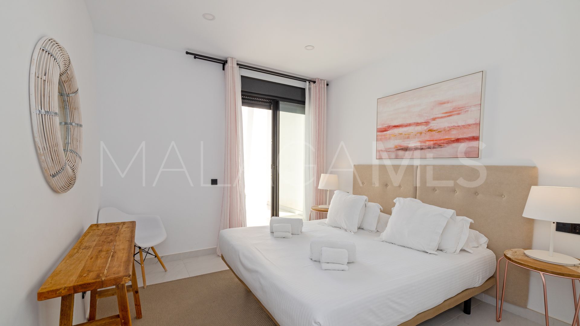 For sale apartment in Estepona Town