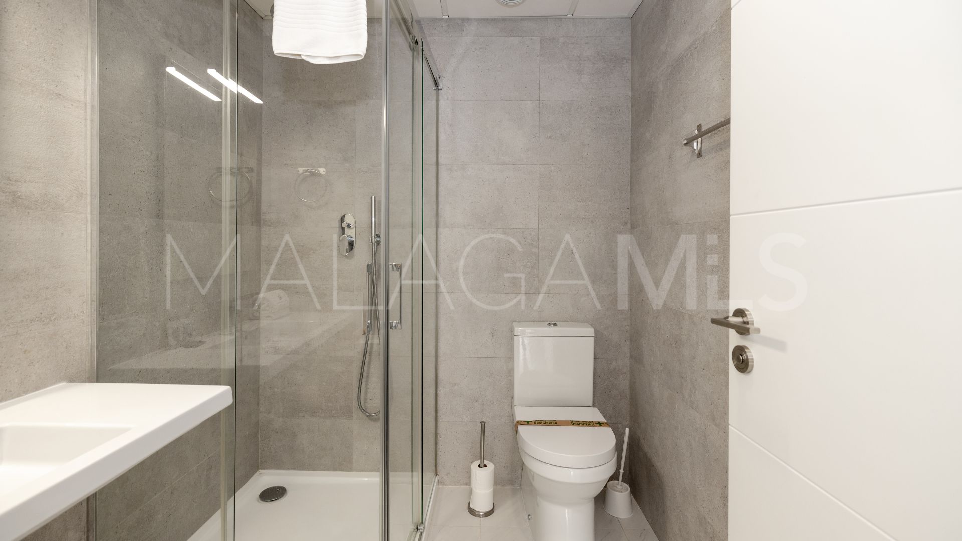 For sale apartment in Estepona Town