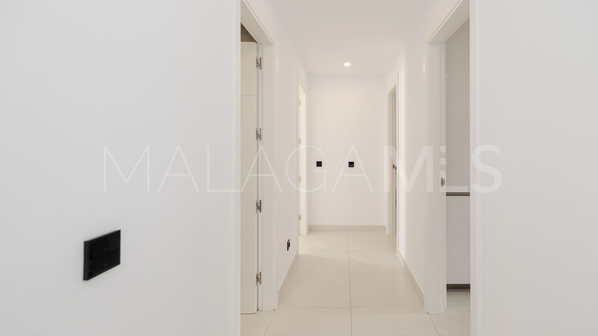 For sale apartment in Estepona Town