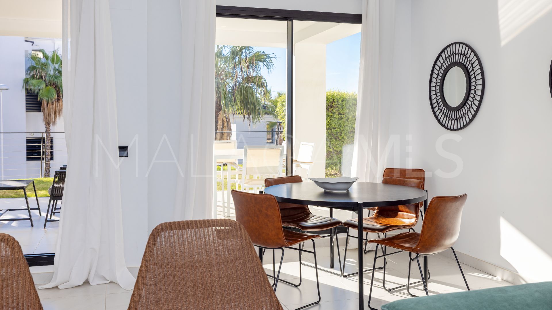 For sale apartment in Estepona Town