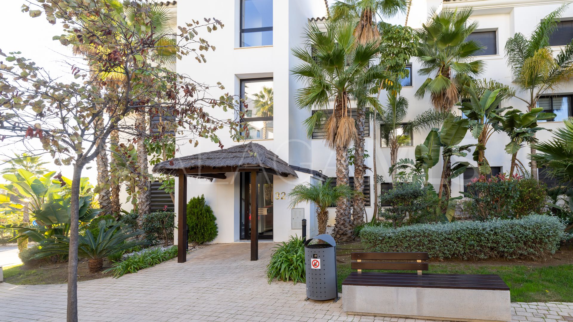 For sale apartment in Estepona Town