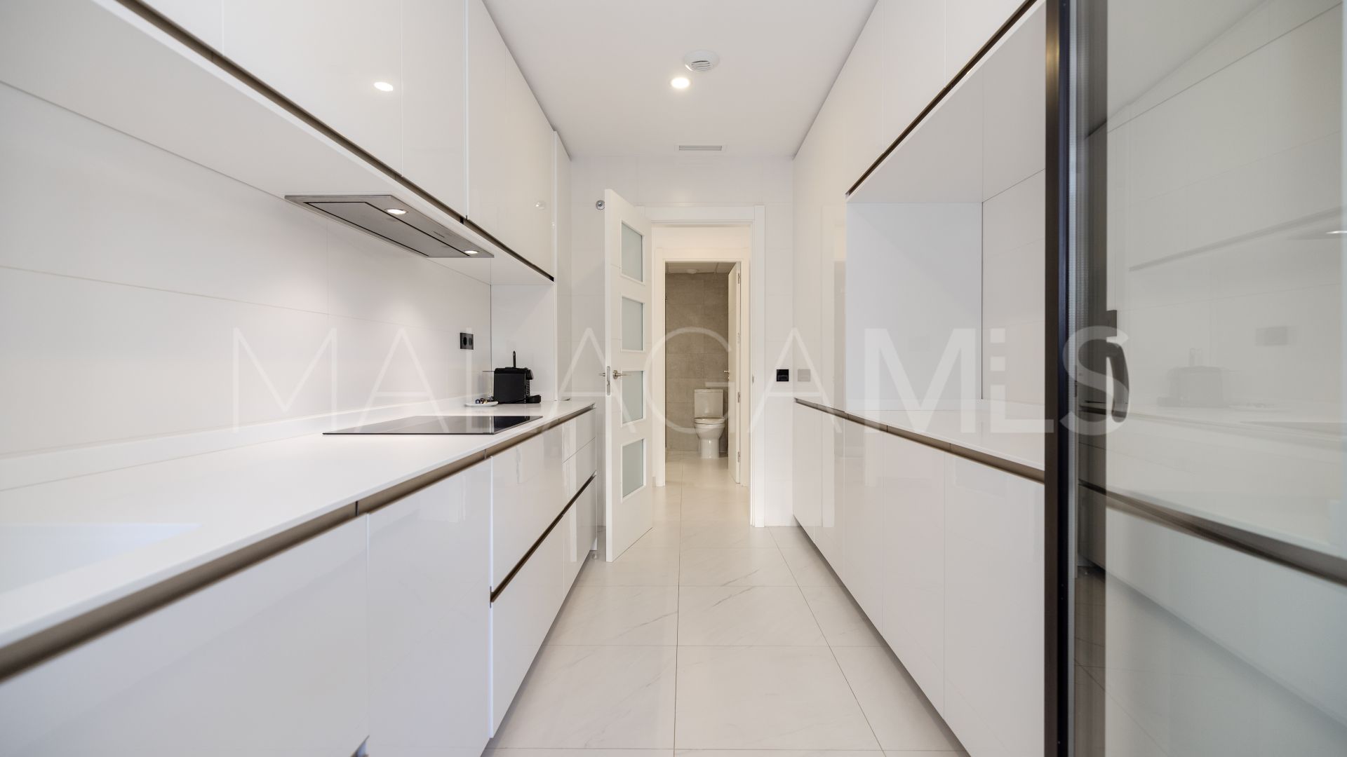 For sale apartment in Estepona Town