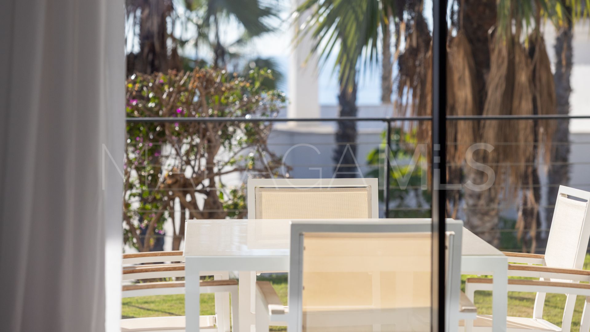 For sale apartment in Estepona Town