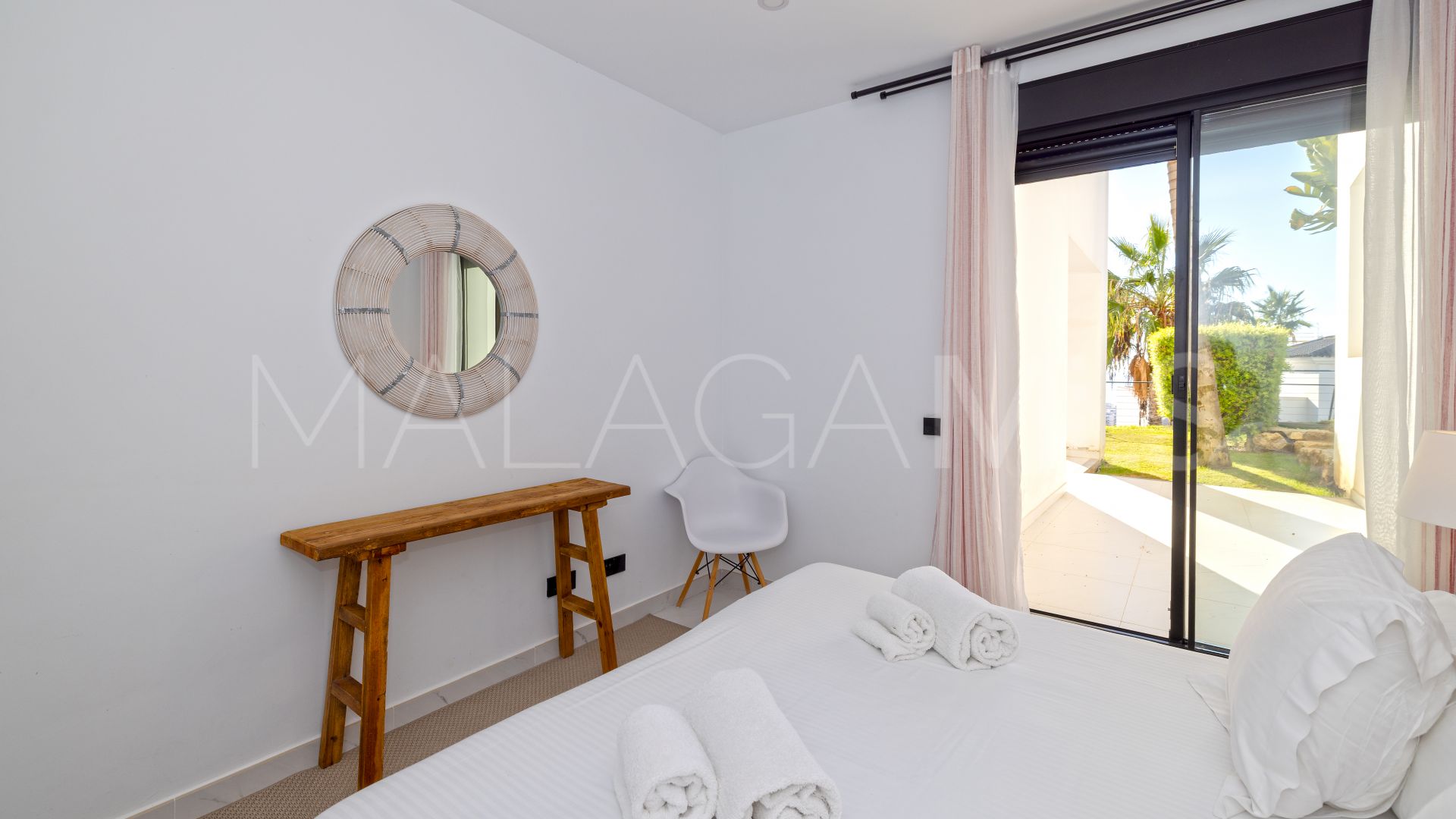 For sale apartment in Estepona Town