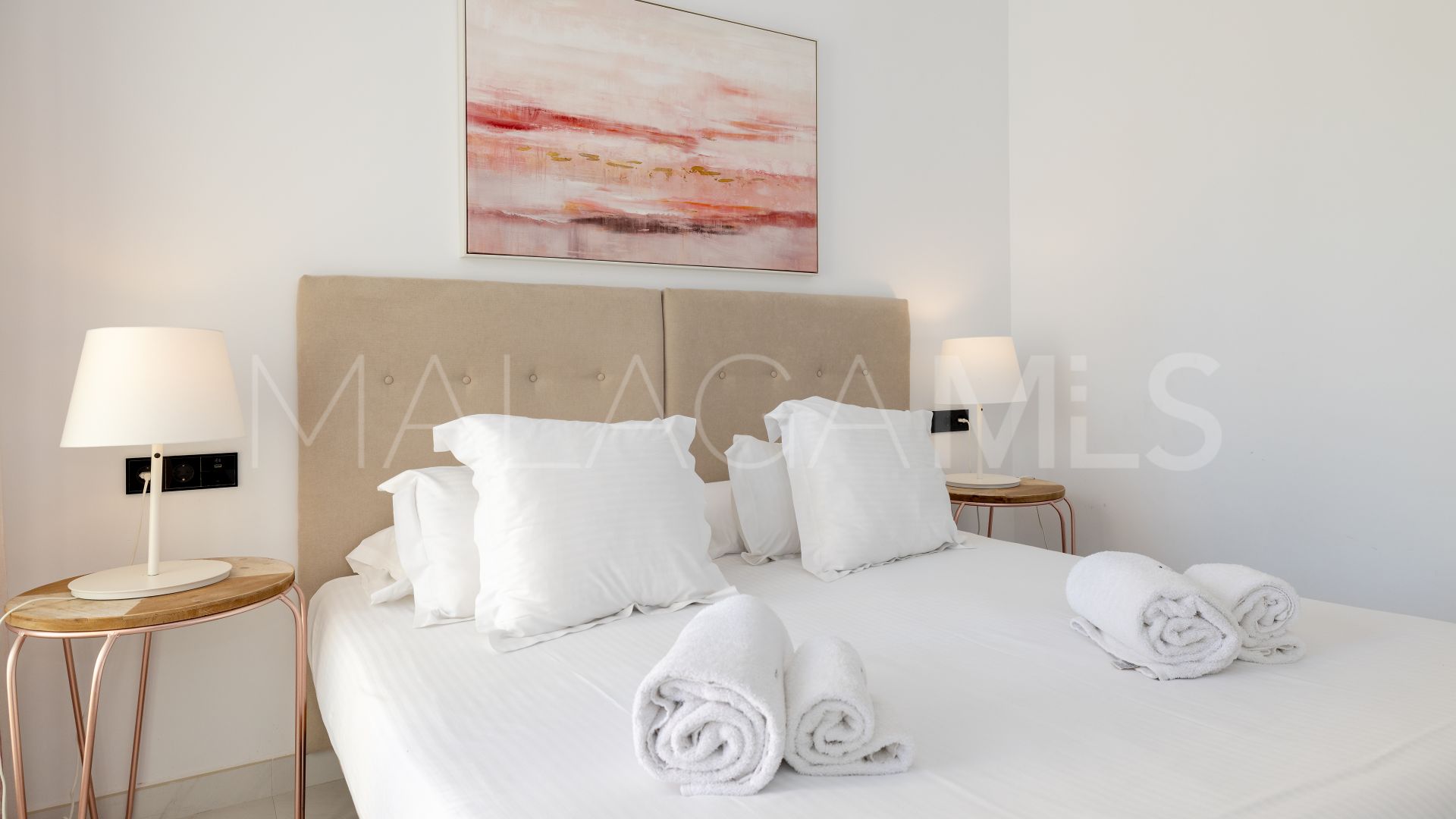 For sale apartment in Estepona Town