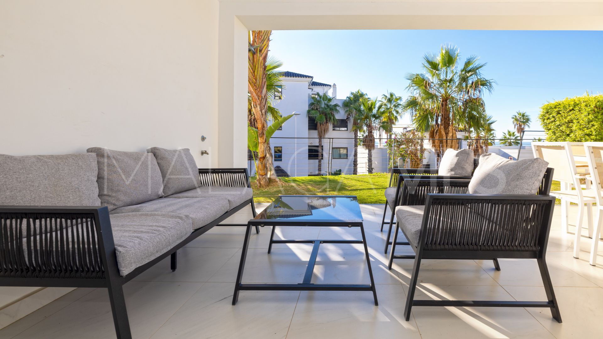For sale apartment in Estepona Town