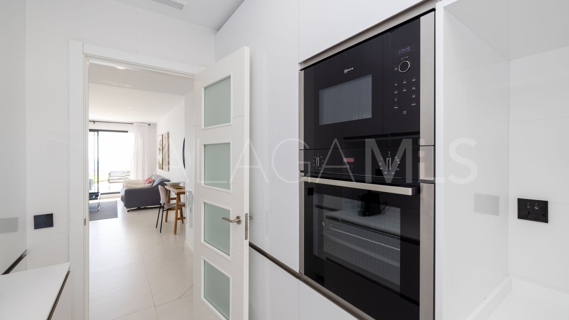 Apartment for sale in Estepona