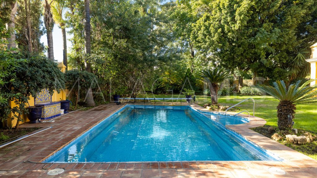 Buy chalet de 6 bedrooms in Casasola