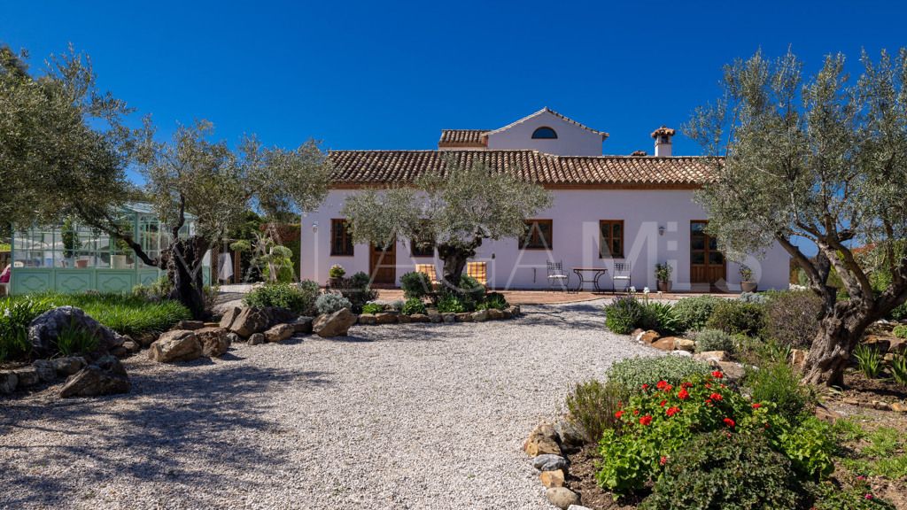 Chalet for sale in Casares