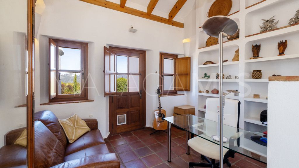 Chalet for sale in Casares