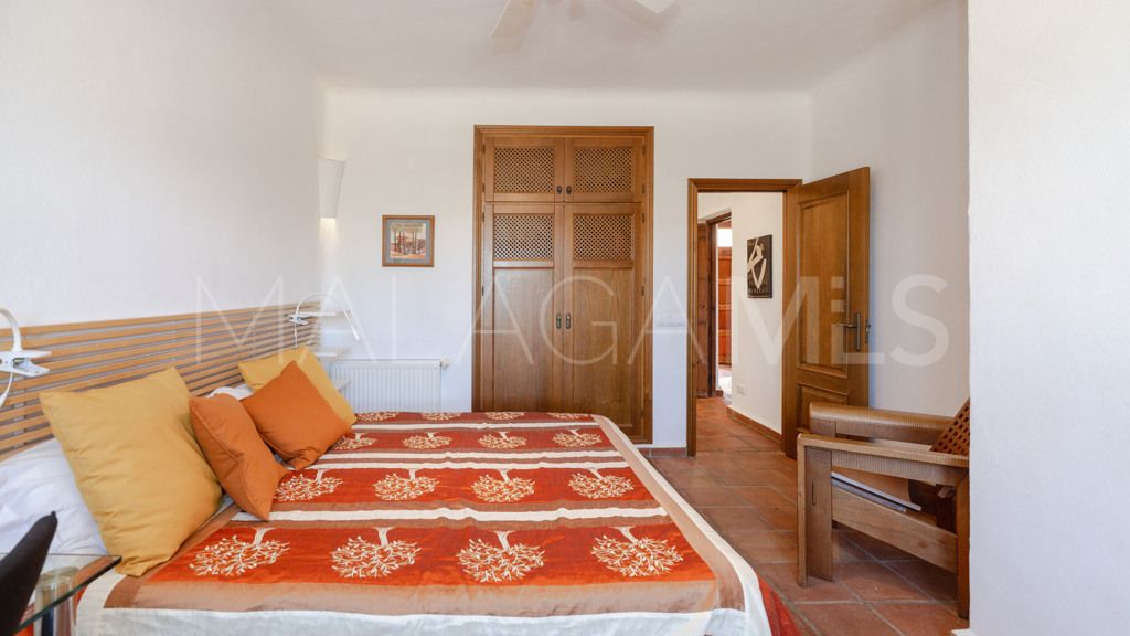 Chalet for sale in Casares