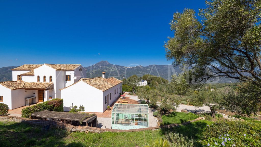 Chalet for sale in Casares