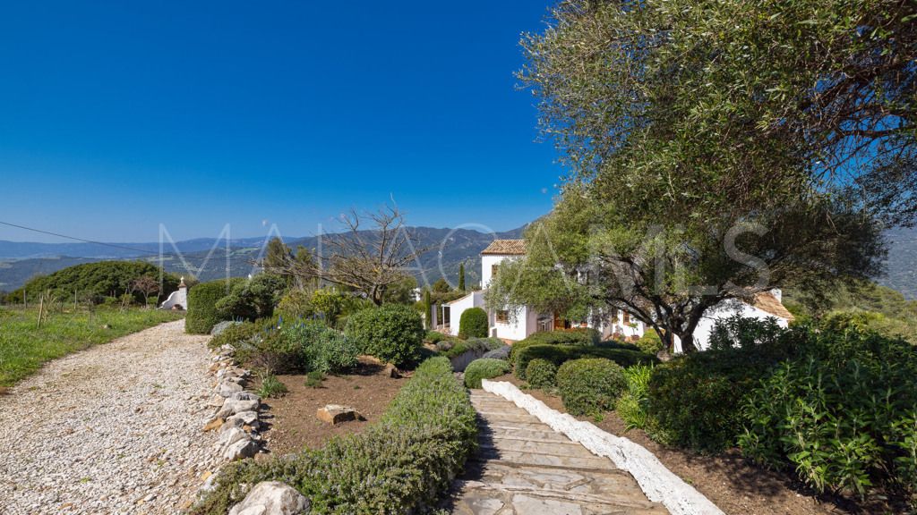 Chalet for sale in Casares