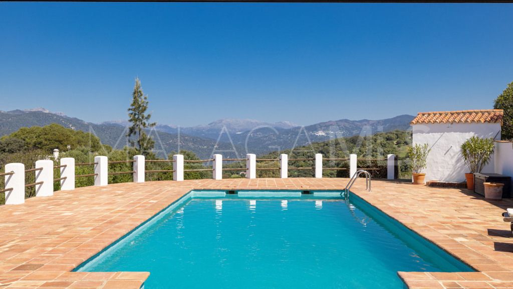 Chalet for sale in Casares