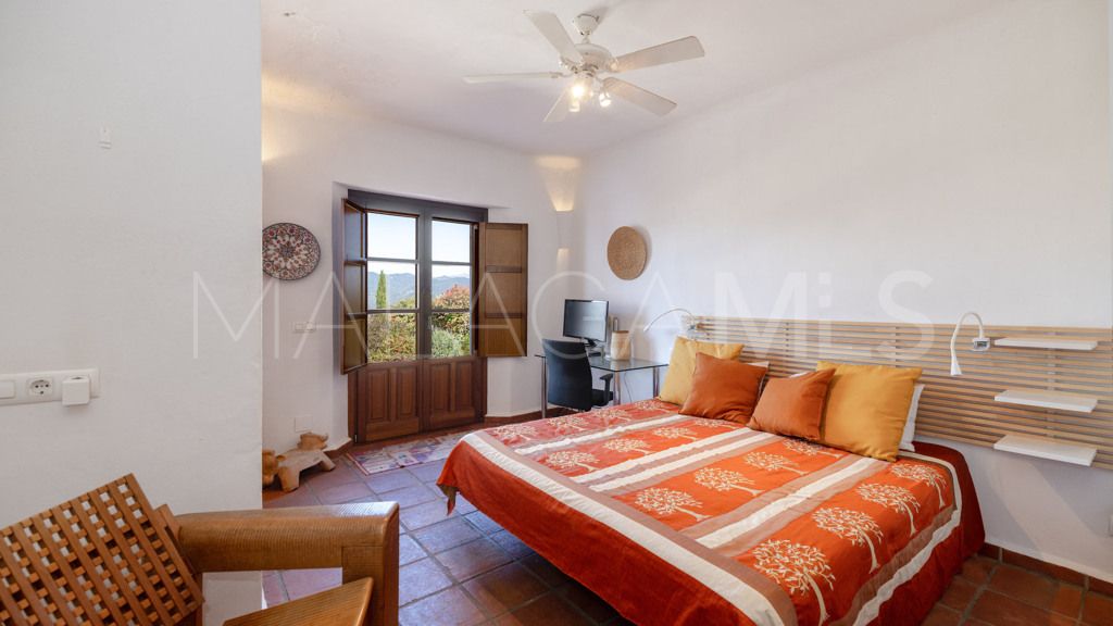 Chalet for sale in Casares