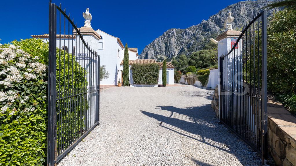 Chalet for sale in Casares