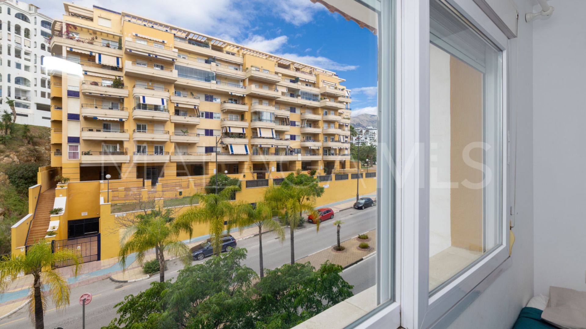 Apartamento for sale in Estepona Puerto with 3 bedrooms