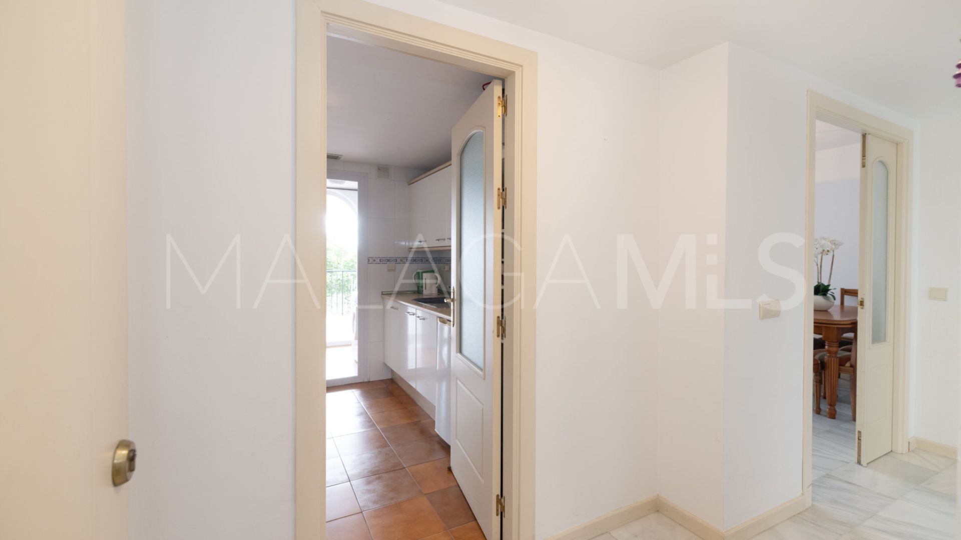 Apartamento for sale in Estepona Puerto with 3 bedrooms