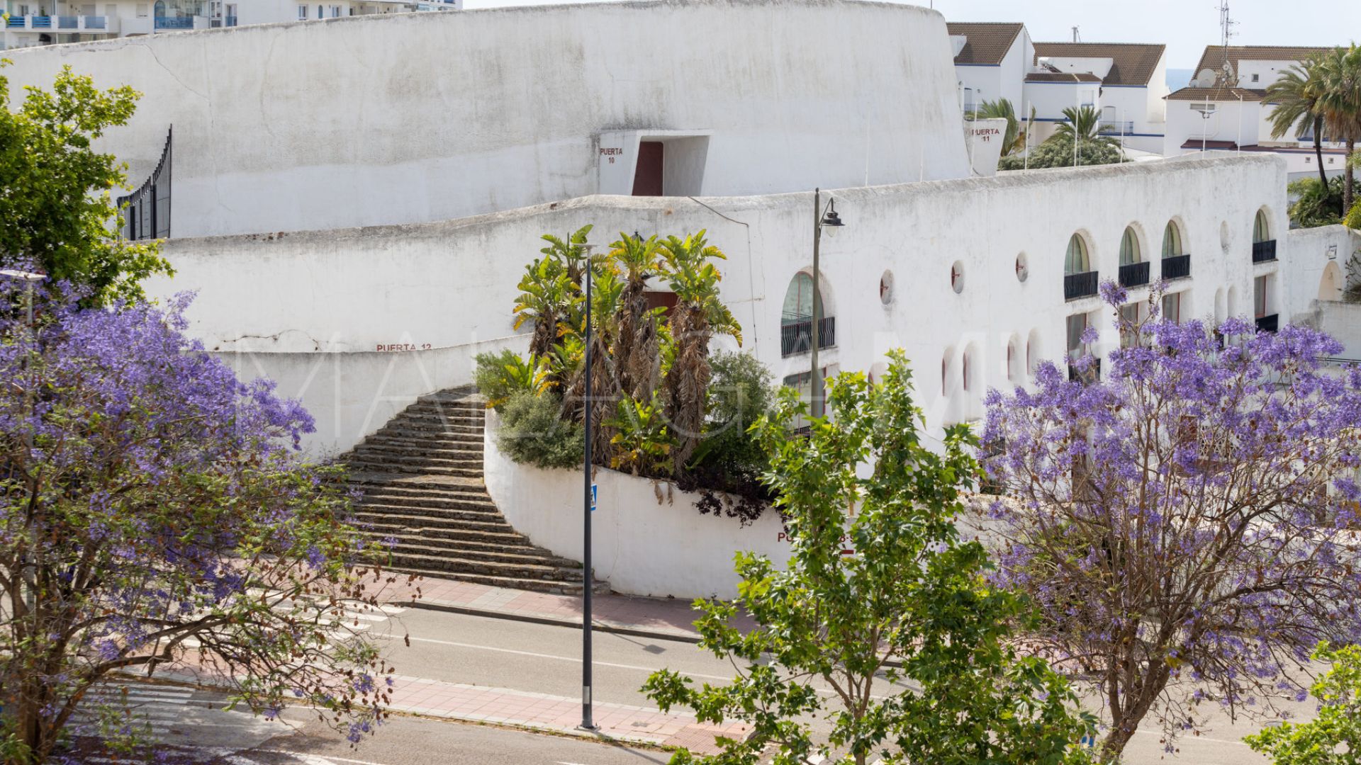 Apartamento for sale in Estepona Puerto with 3 bedrooms