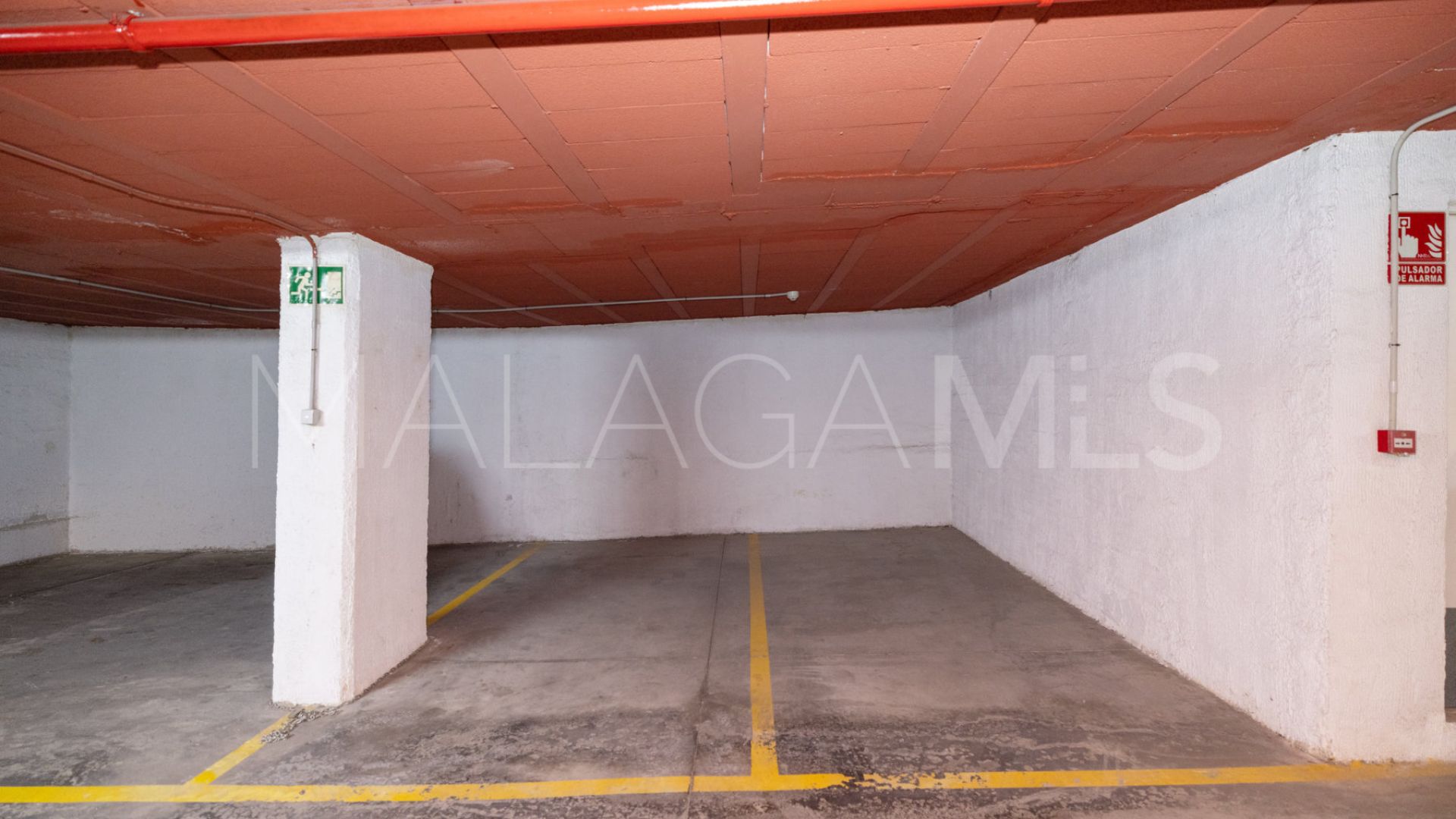 Apartamento for sale in Estepona Puerto with 3 bedrooms