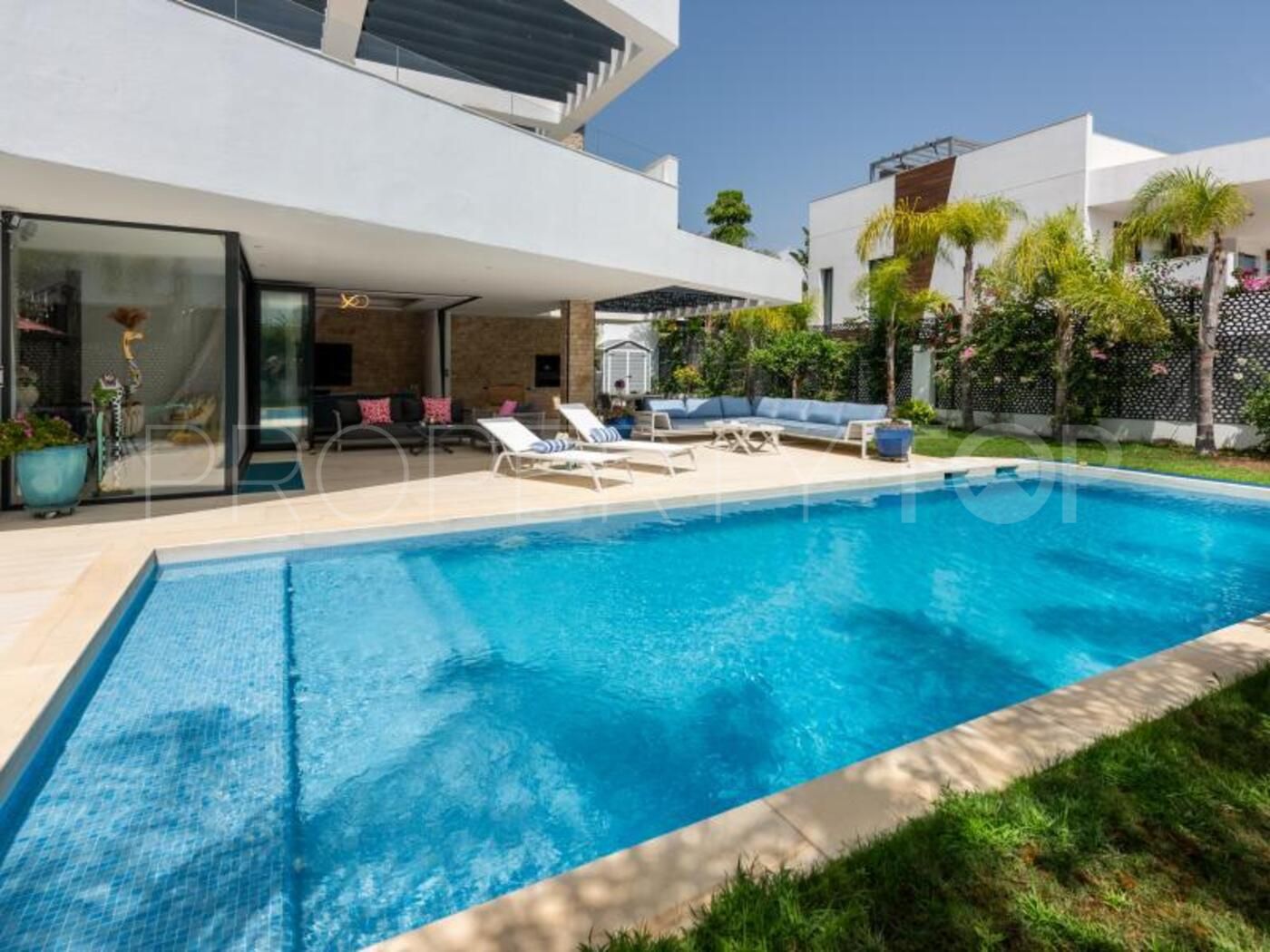 Buy Terrazas del Rodeo villa with 5 bedrooms