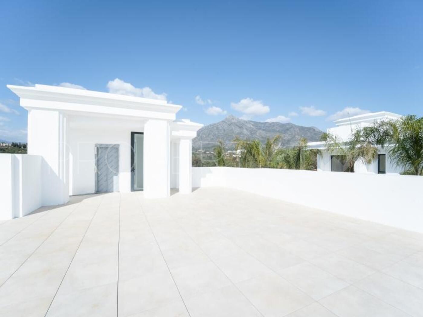 Villa for sale in Las Lomas del Marbella Club with 6 bedrooms