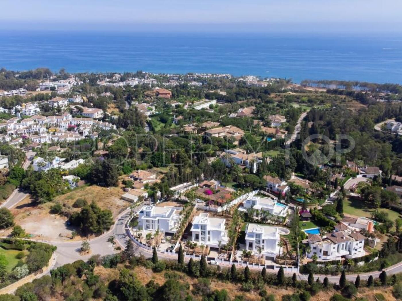 Villa en venta en Las Lomas del Marbella Club con 6 dormitorios