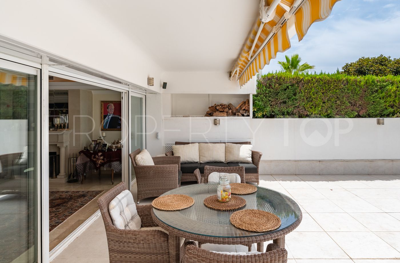 Buy Las Terrazas de Las Lomas ground floor apartment with 3 bedrooms