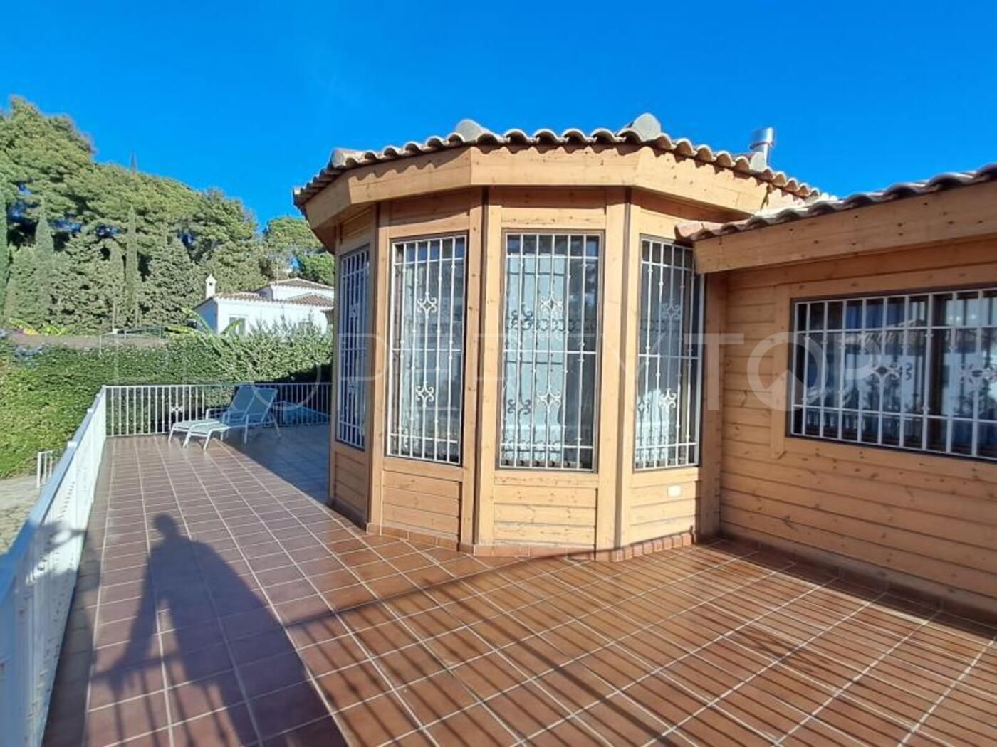 Se vende villa en Elviria