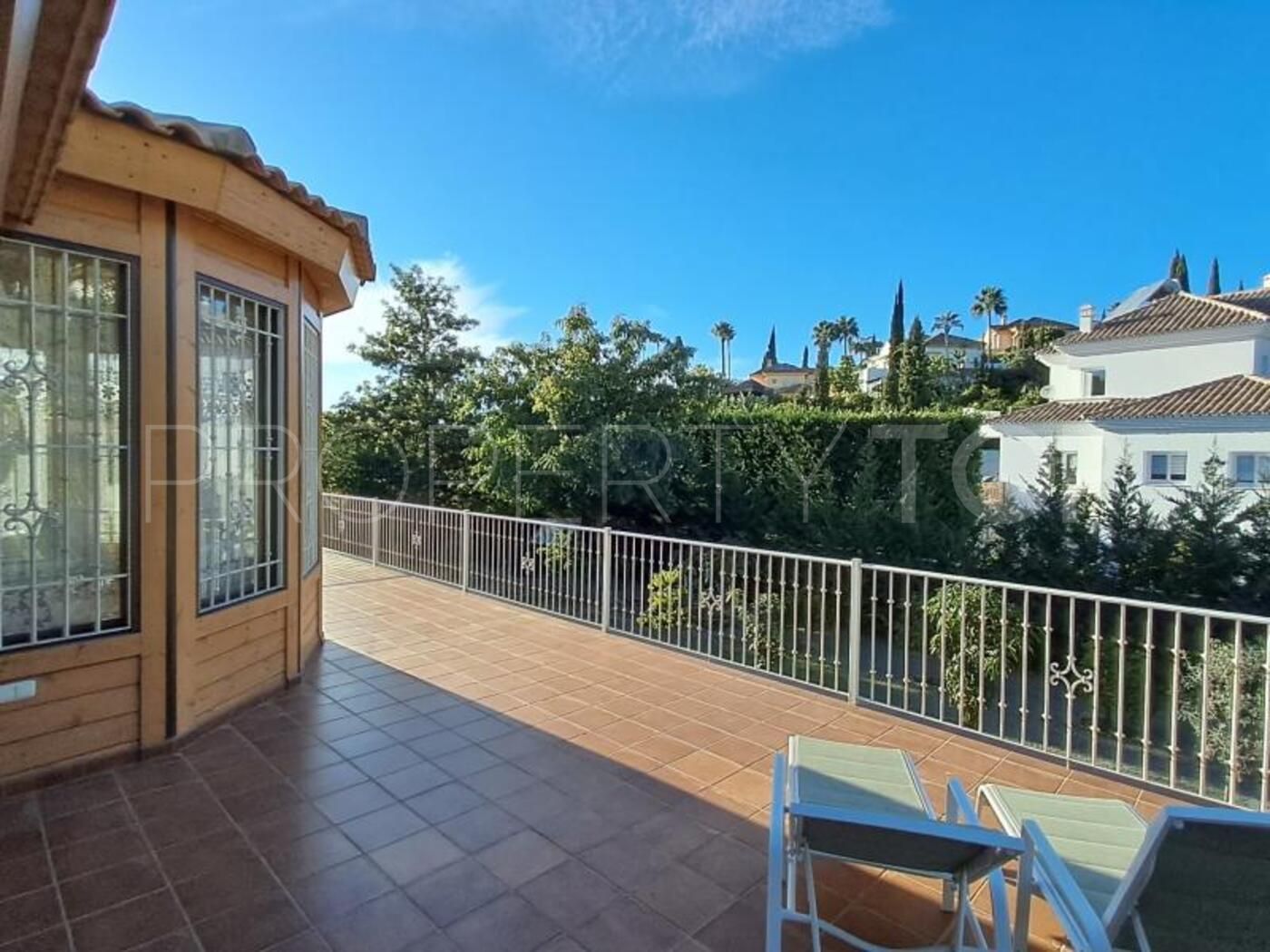 Se vende villa en Elviria