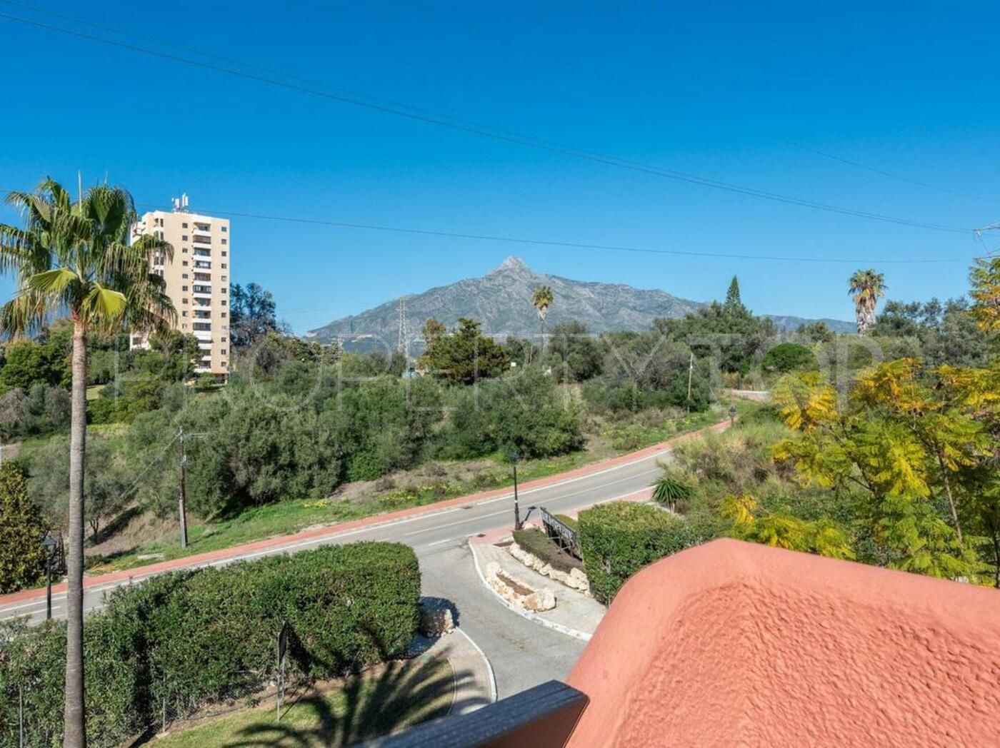 For sale 3 bedrooms town house in El Palmeral