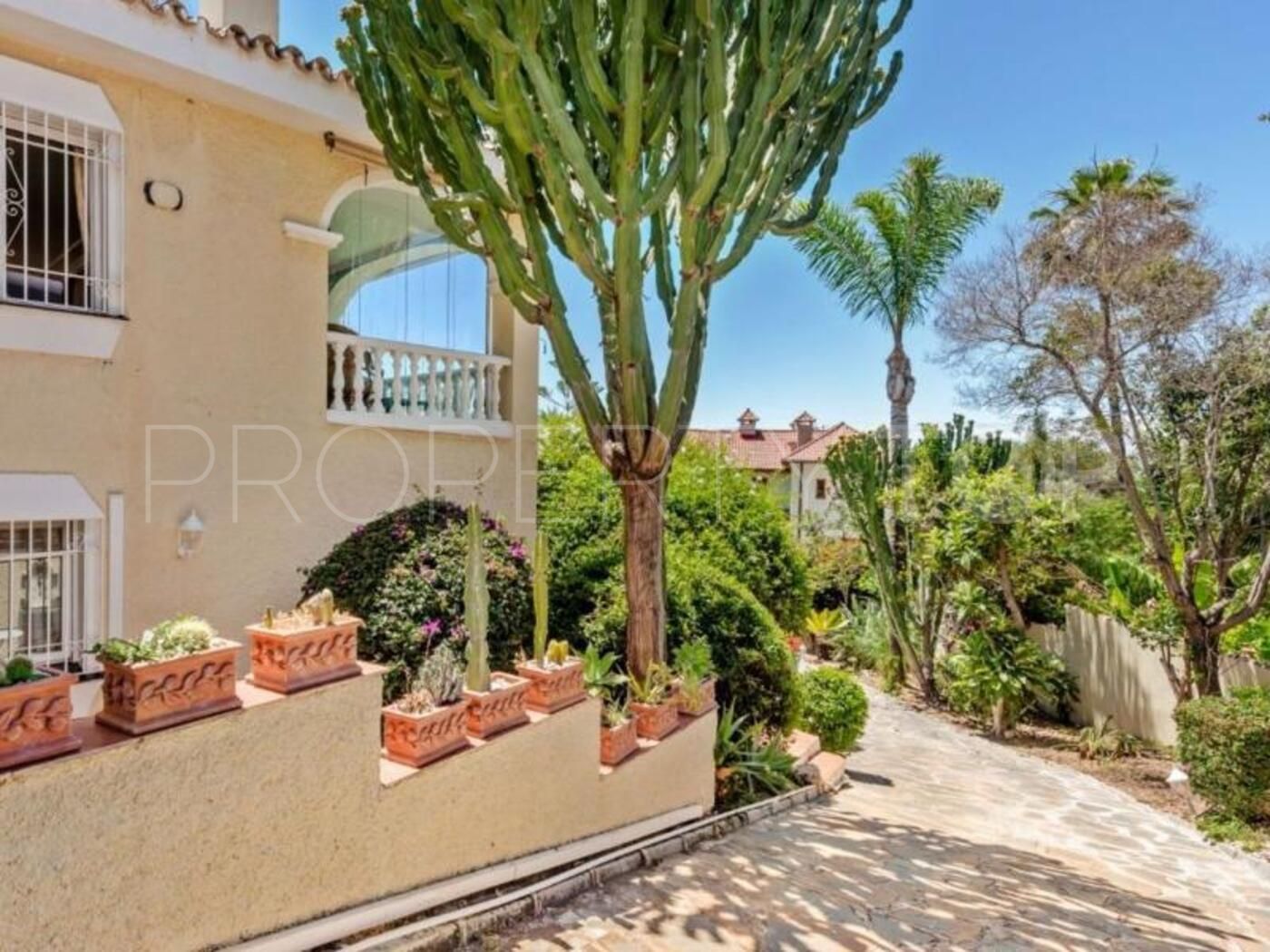 For sale villa in El Rosario with 4 bedrooms