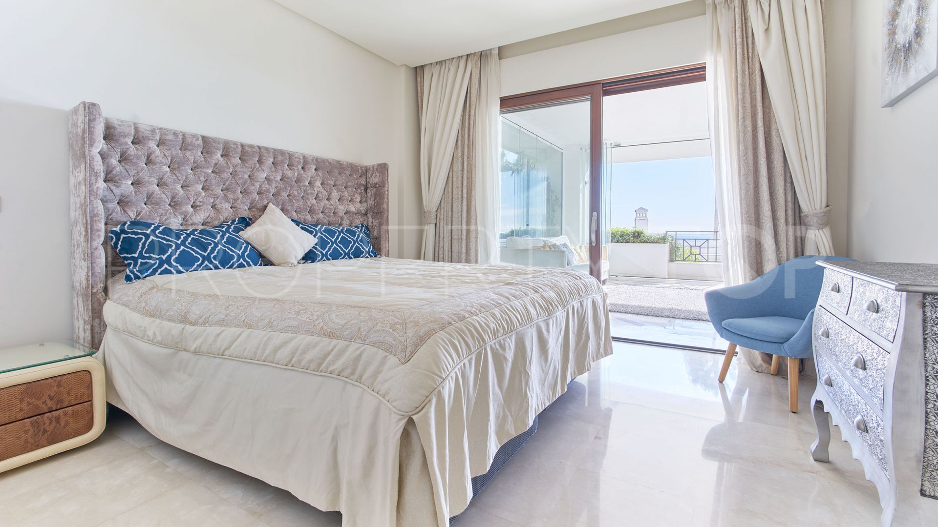 3 bedrooms flat for sale in Doncella Beach
