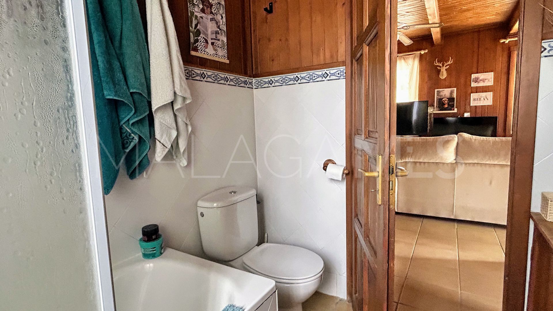 Hus i byn for sale in Guadalobon