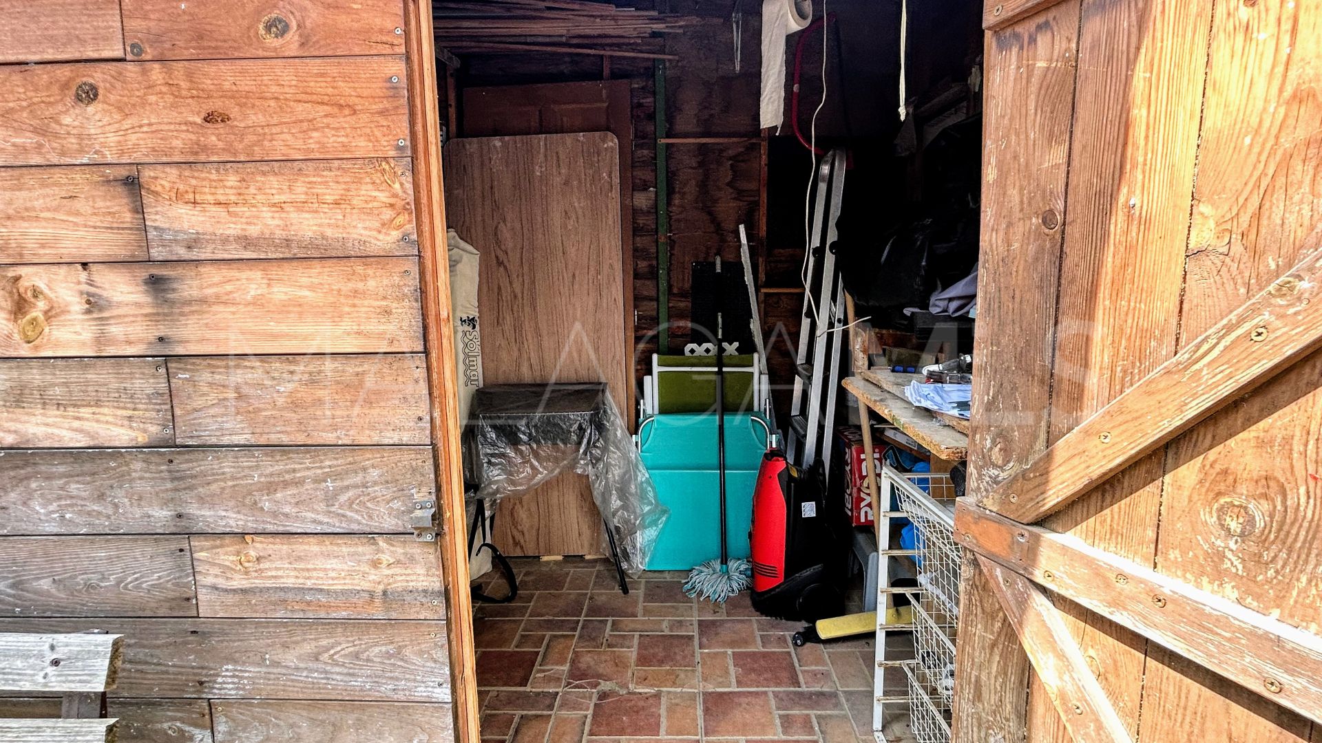 Hus i byn for sale in Guadalobon