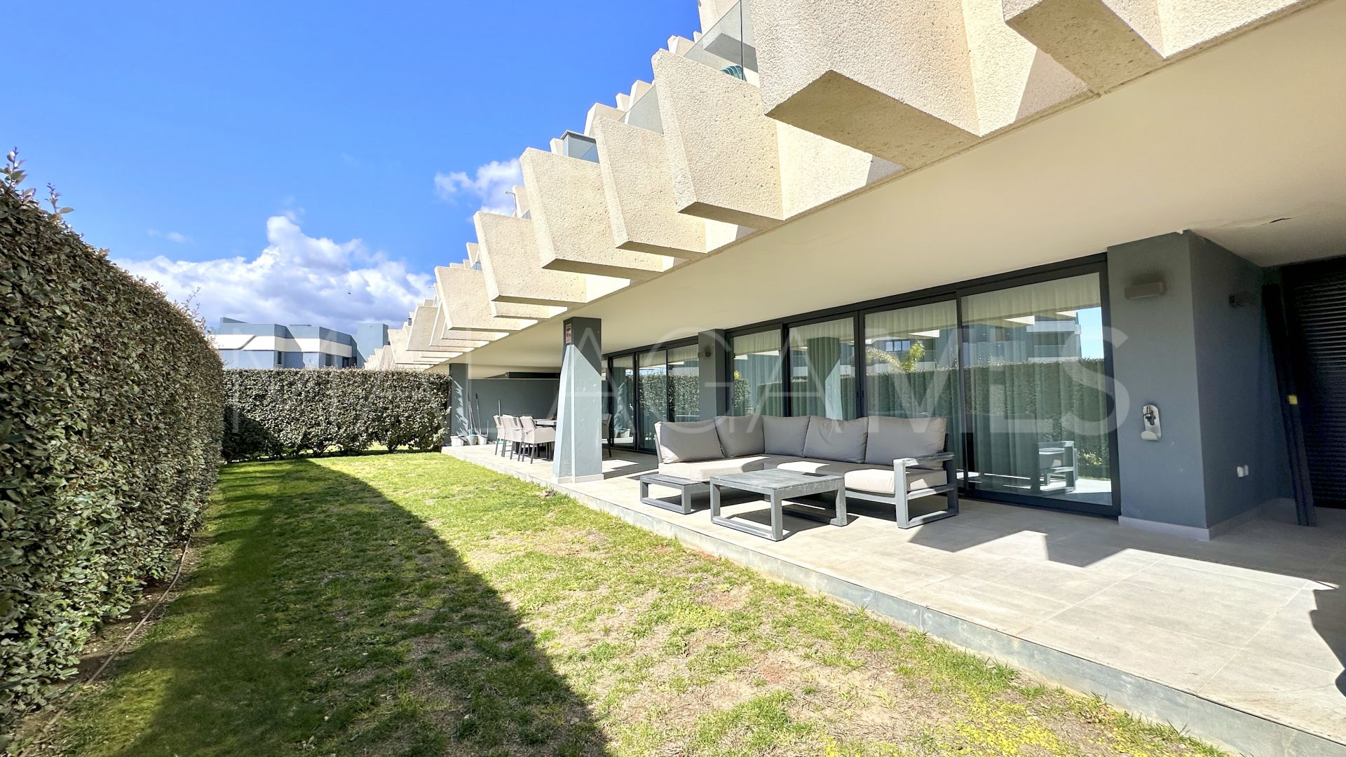 Markplanslägenhet for sale in Oasis325